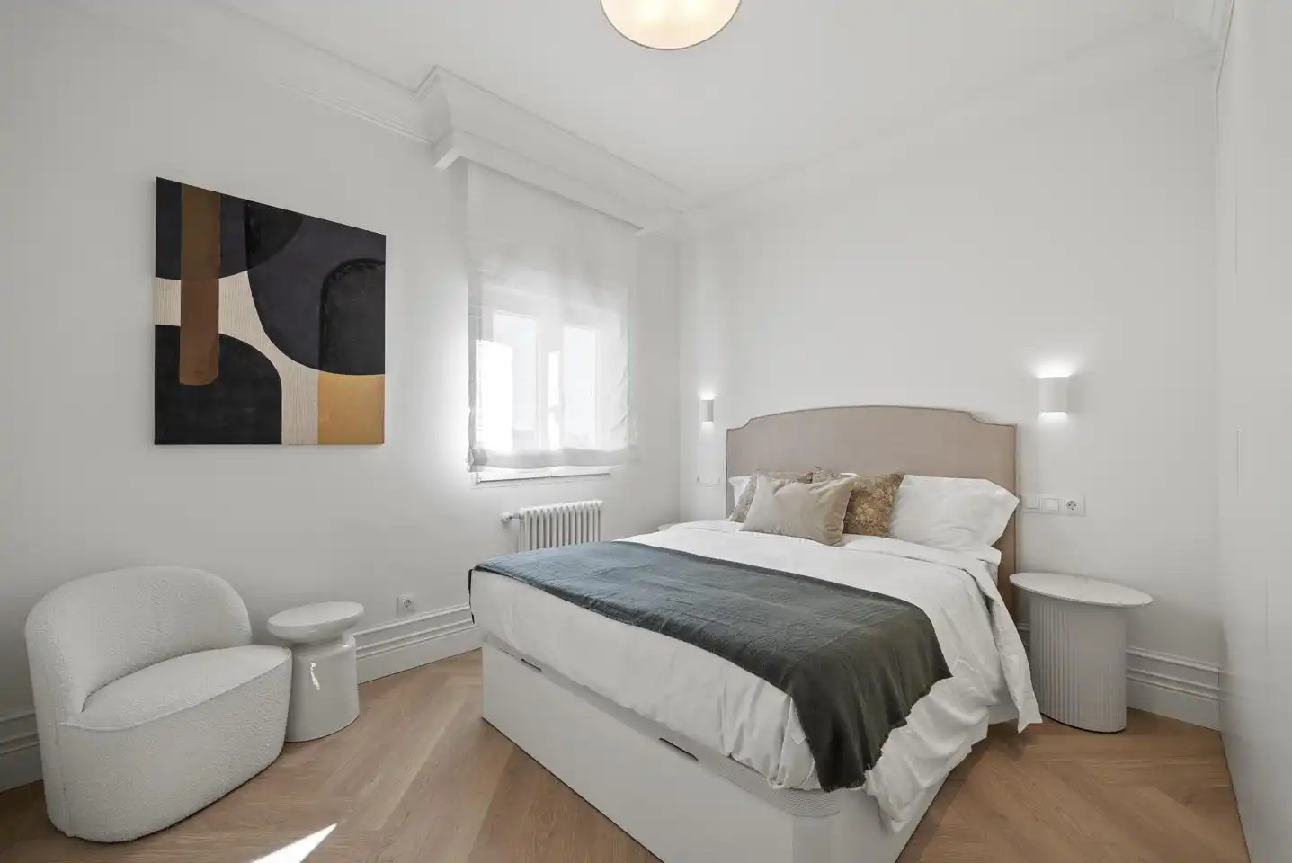 Bedroom of Flat for sale in Madrid  with Air Conditioner, Heating and Furnished
