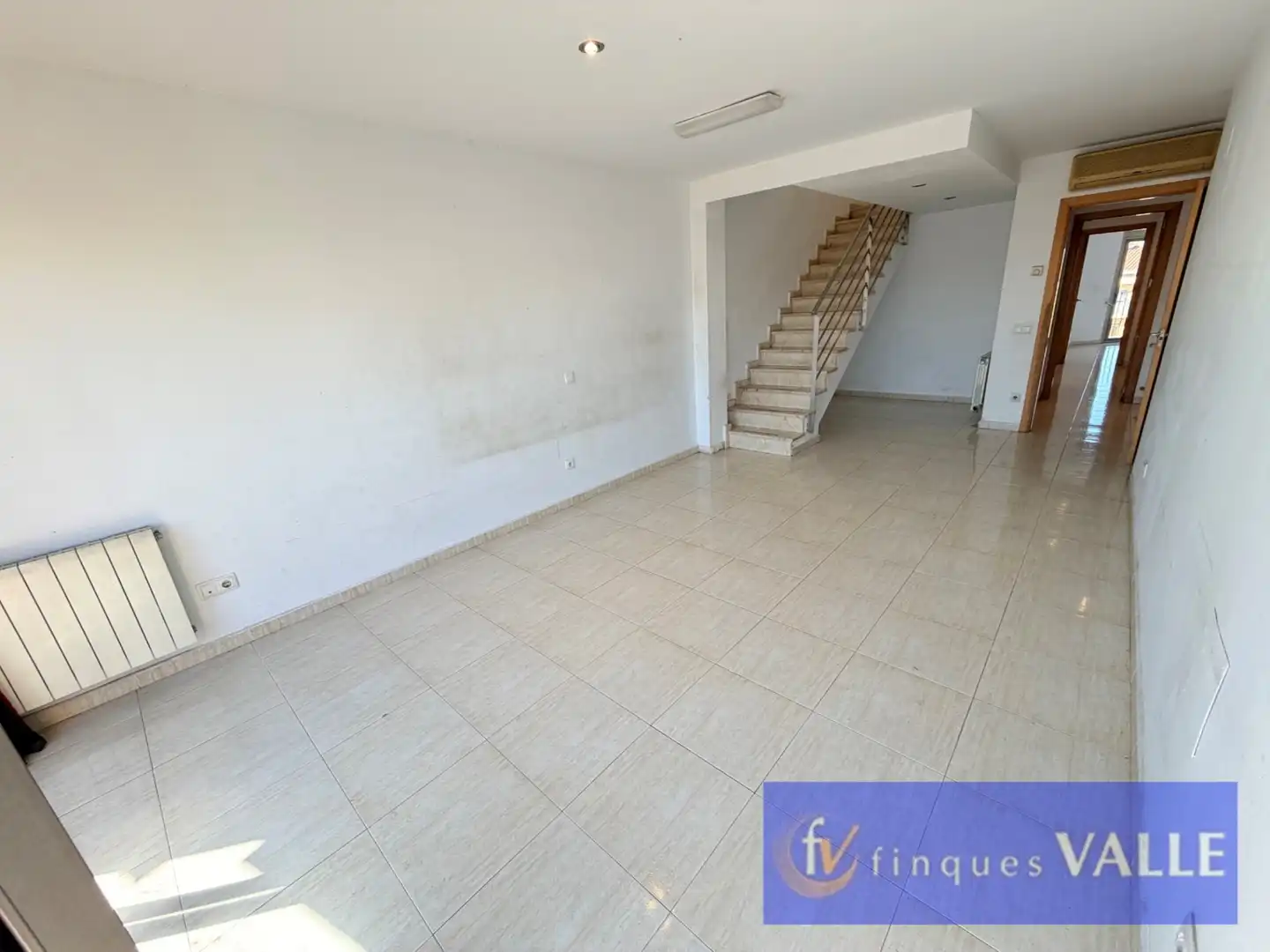 Maisonette zum Verkauf in Tordera mit Klimaanlage, Heizung und Terrasse