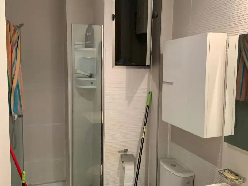 Bany de Local en venda en Valencia amb Aire condicionat, Calefacció i Parquet