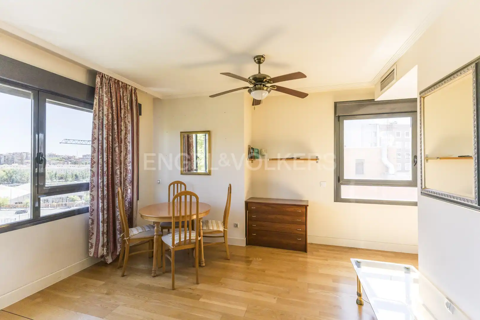 Comedor de Piso en venta en Madrid con Aire acondicionado, Calefacción y Trastero