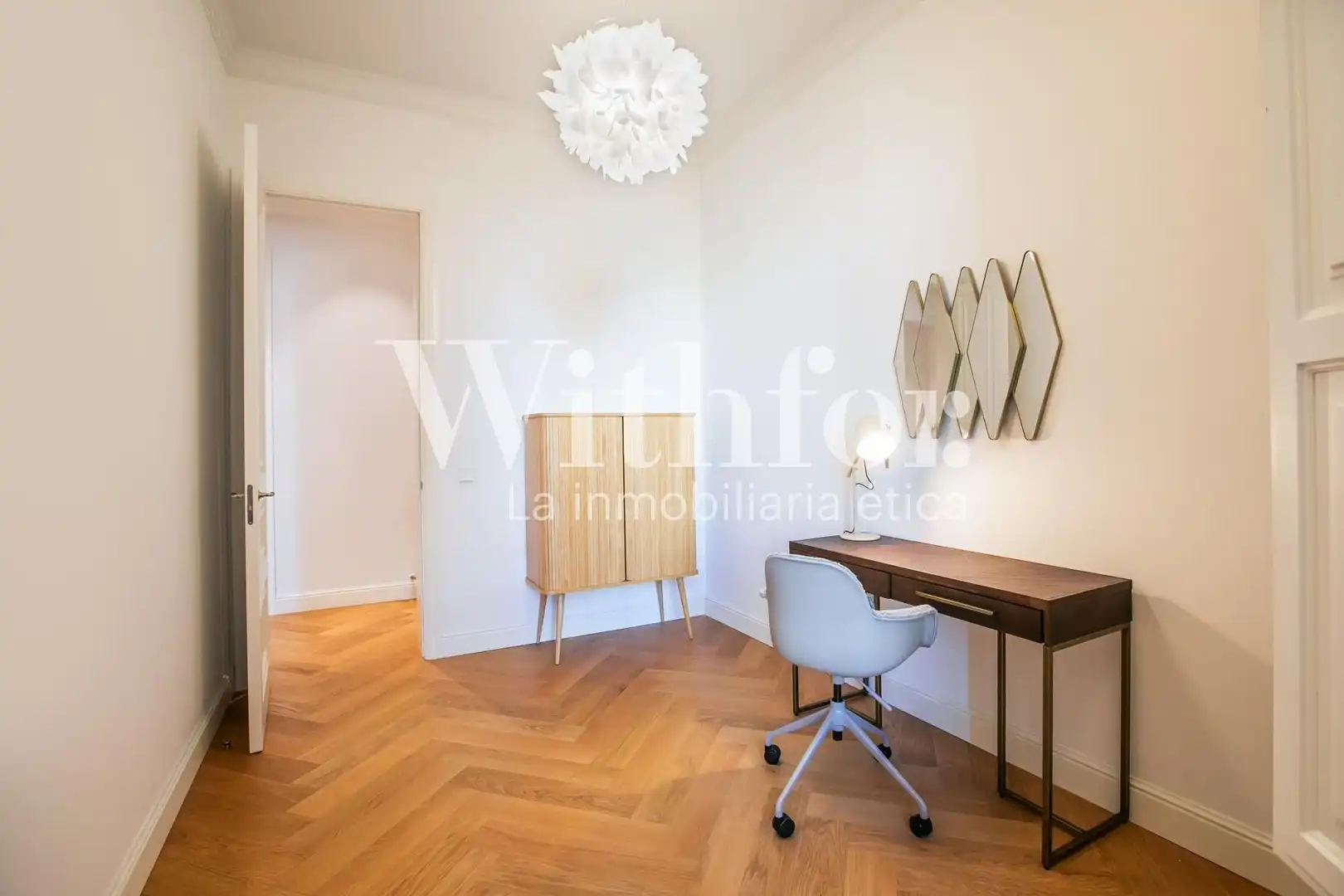 Flat for rent in Calle de Girona, Dreta de l'Eixample