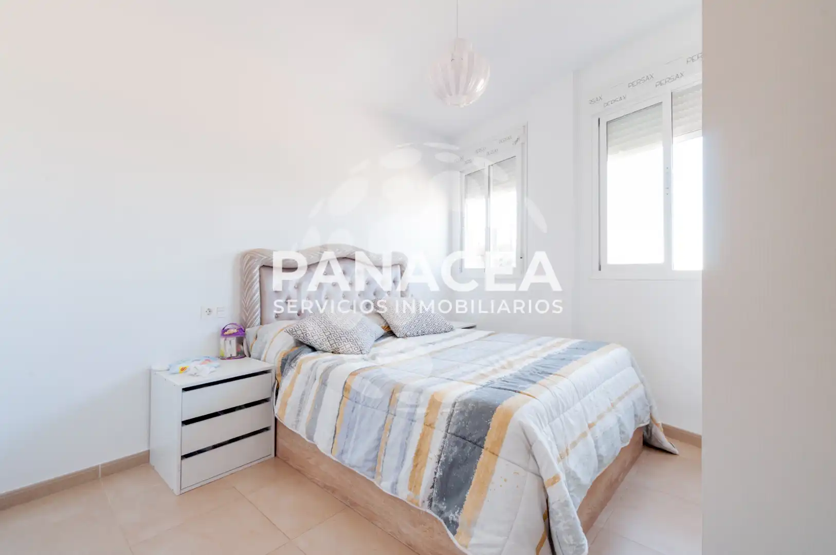 Habitación de Piso en venta en Roquetas de Mar con Amueblado, Horno y Lavadora
