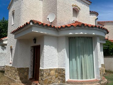 Xalet amb balcó en venda a El Casalot