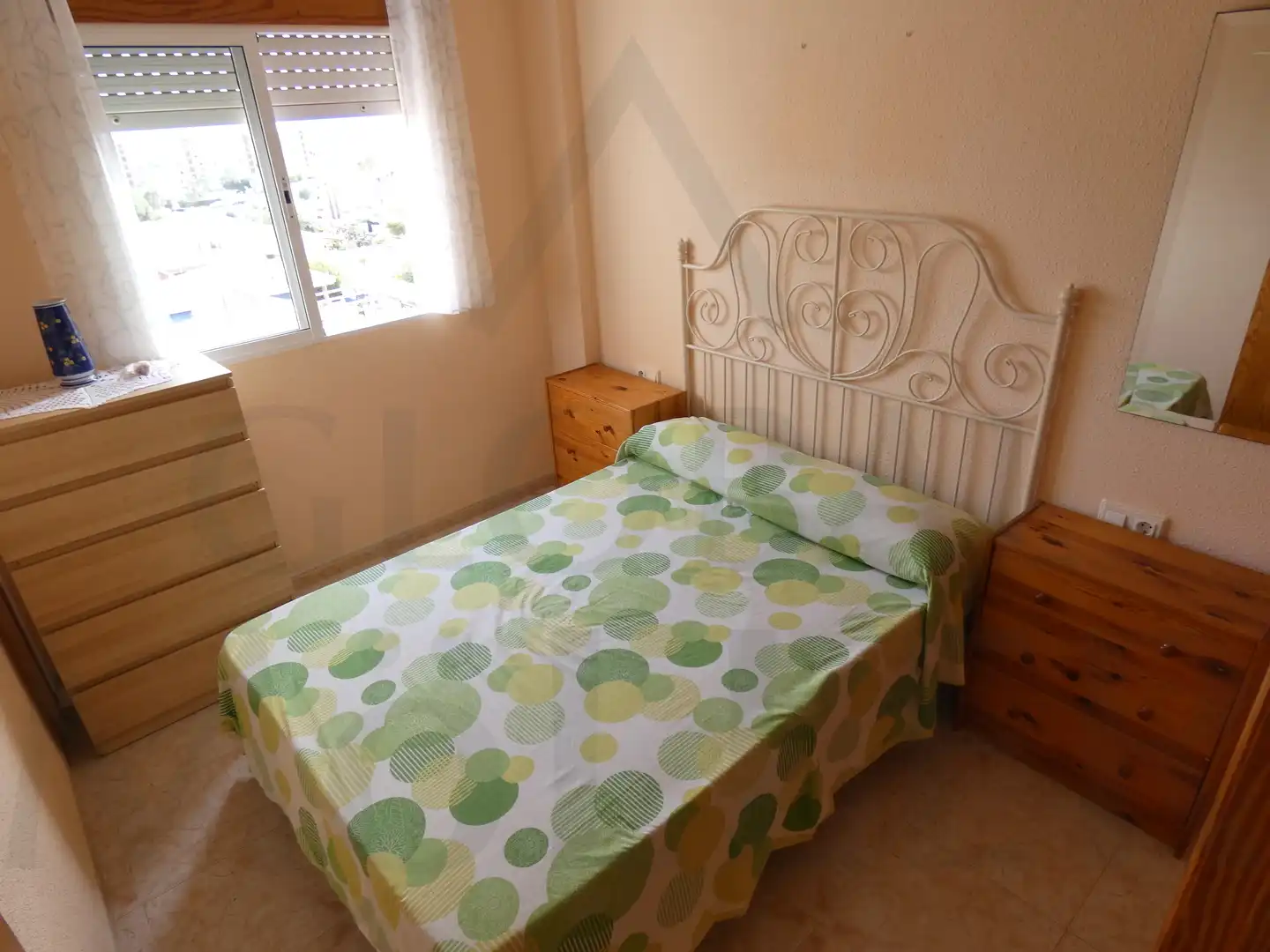 Dormitori de Apartament de lloguer en Cartagena amb Terrassa, Moblat i Forn