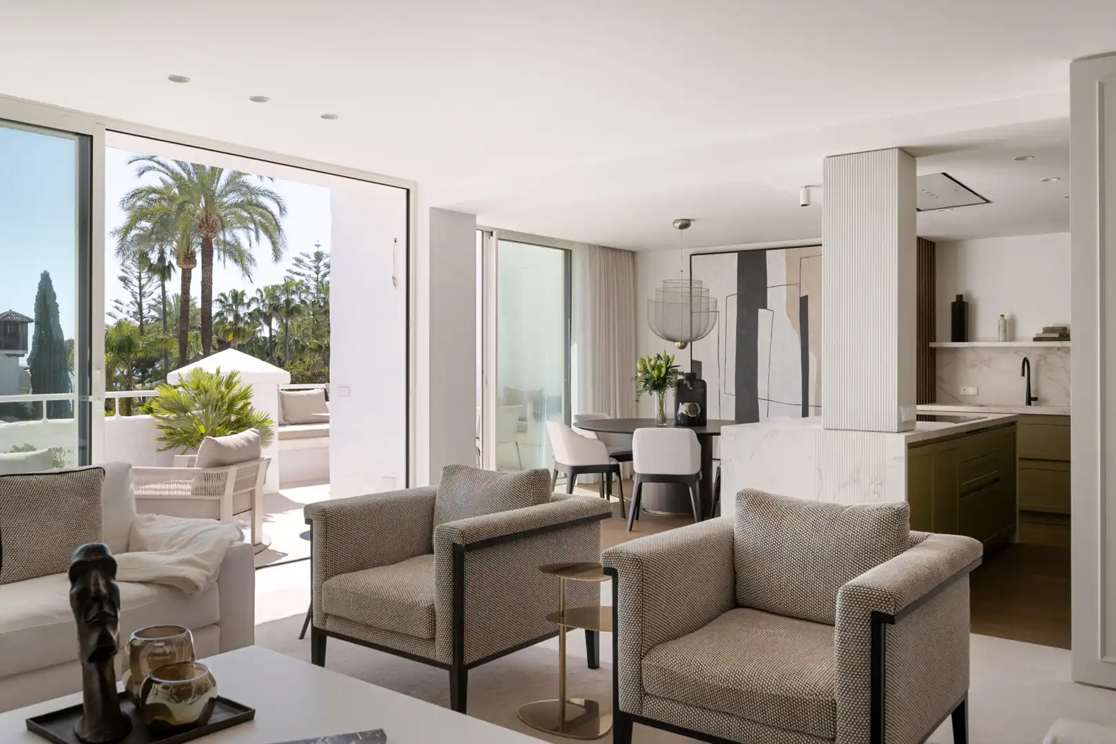 Living room of Attic for sale in Marbella  with Air Conditioner, Heating and Terrace