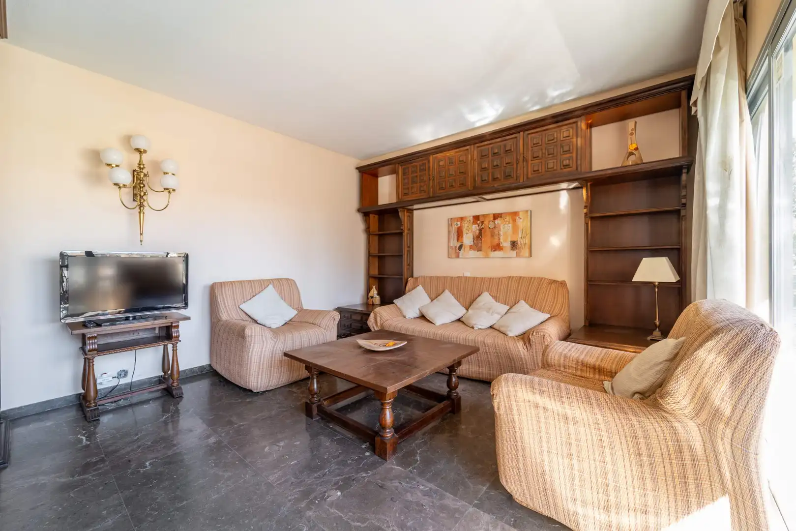 Sala d'estar de Apartament en venda en Torremolinos amb Aire condicionat, Terrassa i Traster