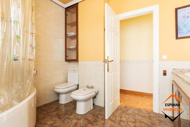 Casa-chalet en Venta en Avenida Avenida de la Ilustración en Montecanal