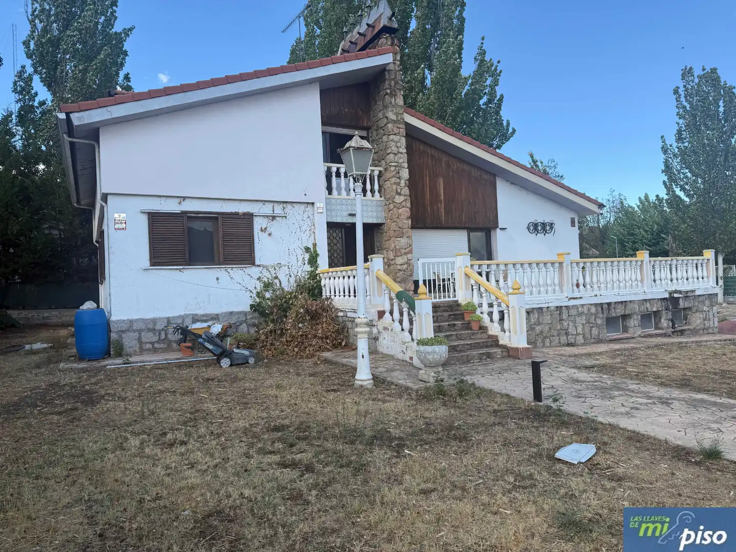 Vista exterior de Casa o chalet en venta en Tudela de Duero con Calefacción, Jardín privado y Terraza