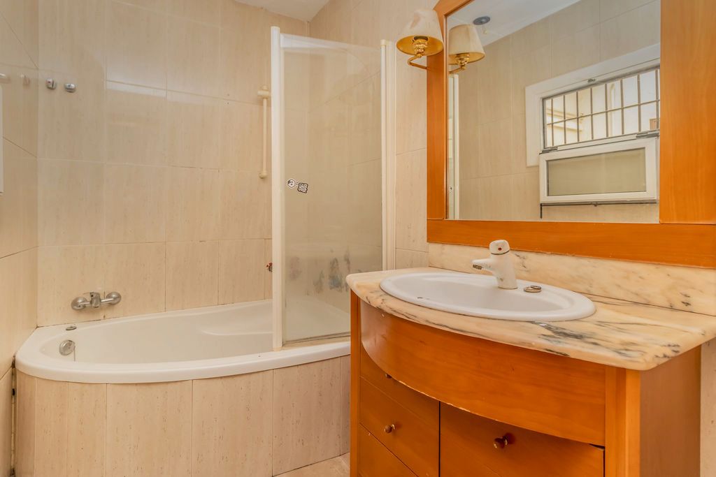 Bathroom of Attic for sale in Manresa  with Terrace