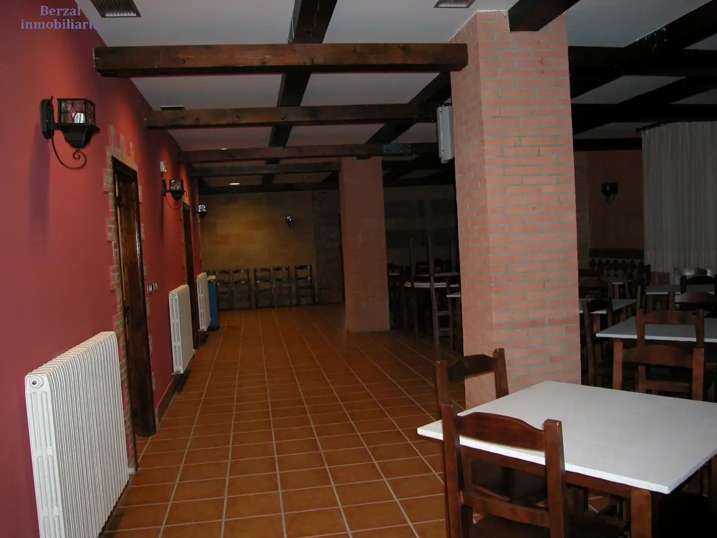 Commercial properties for sale in Galilea  with Air Conditioner and Furnished