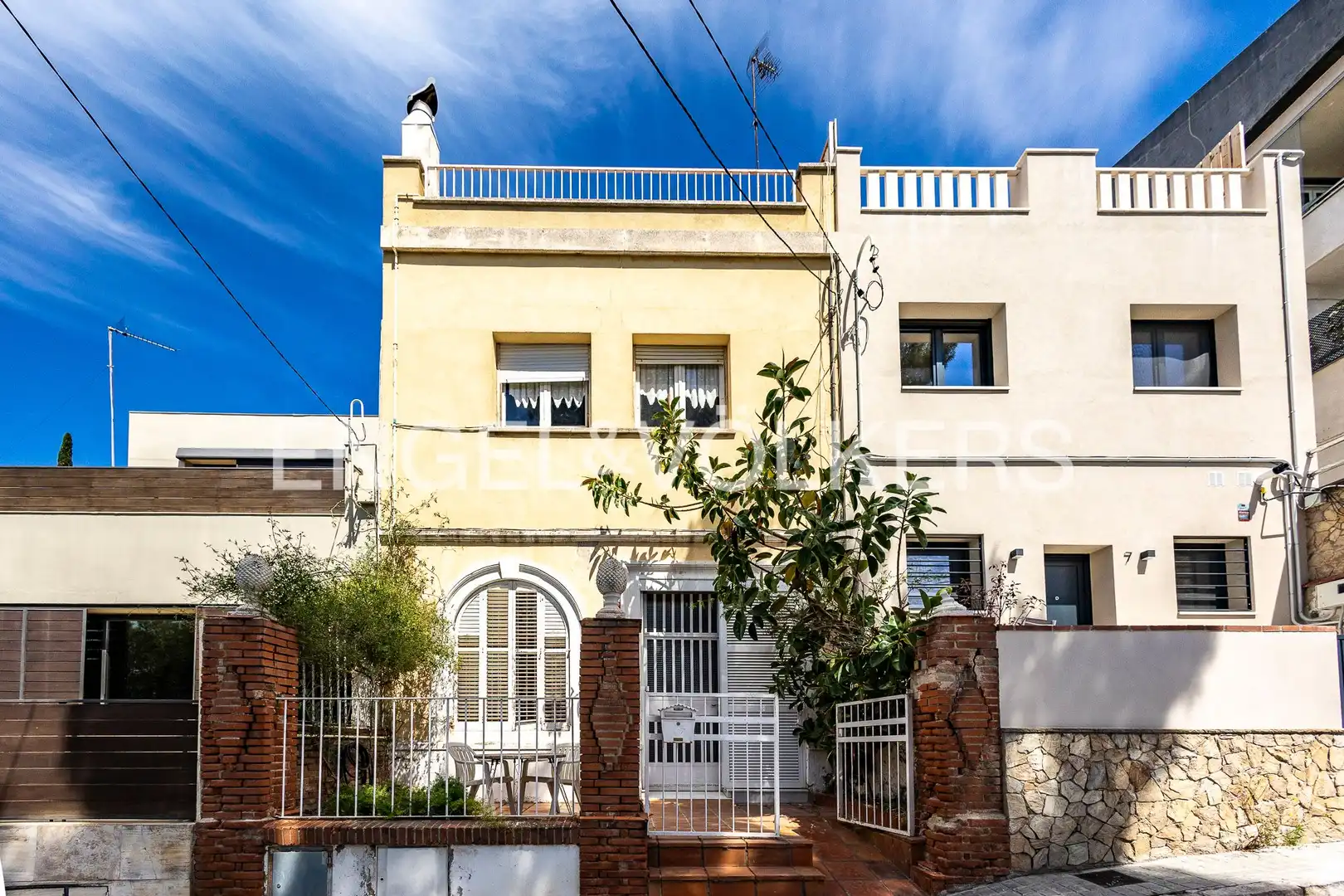Maison mitoyenne avec jardin à vendre à Finestrelles