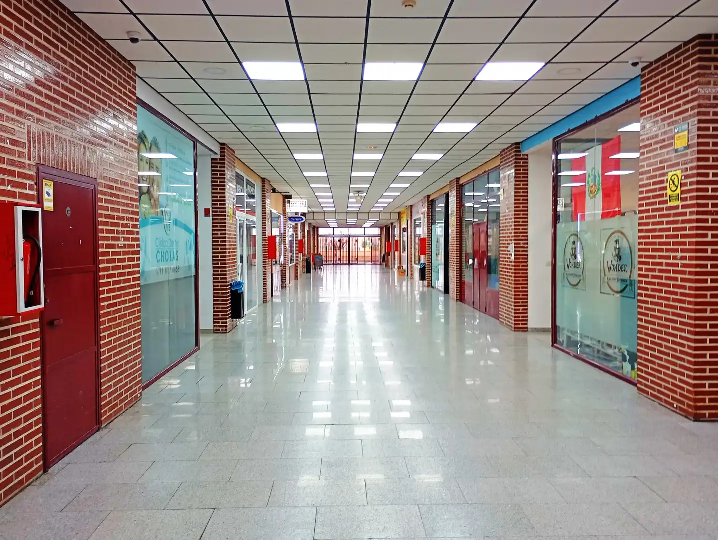 Local en venta en Chozas de Canales