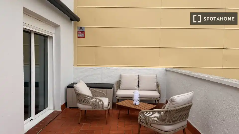 Terrassa de Pis de lloguer en Barcelona amb Aire condicionat, Calefacció i Moblat
