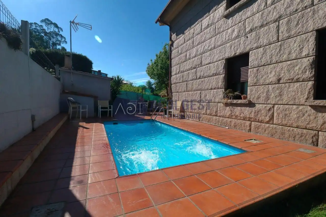 Casa o chalet en venta en Rua Castañal, Cabral - Candeán