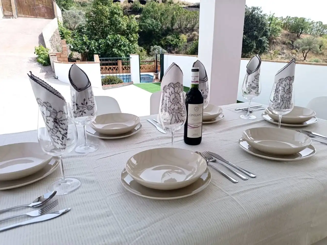 Terrassa de Finca rústica de lloguer en Árchez amb Aire condicionat i Piscina