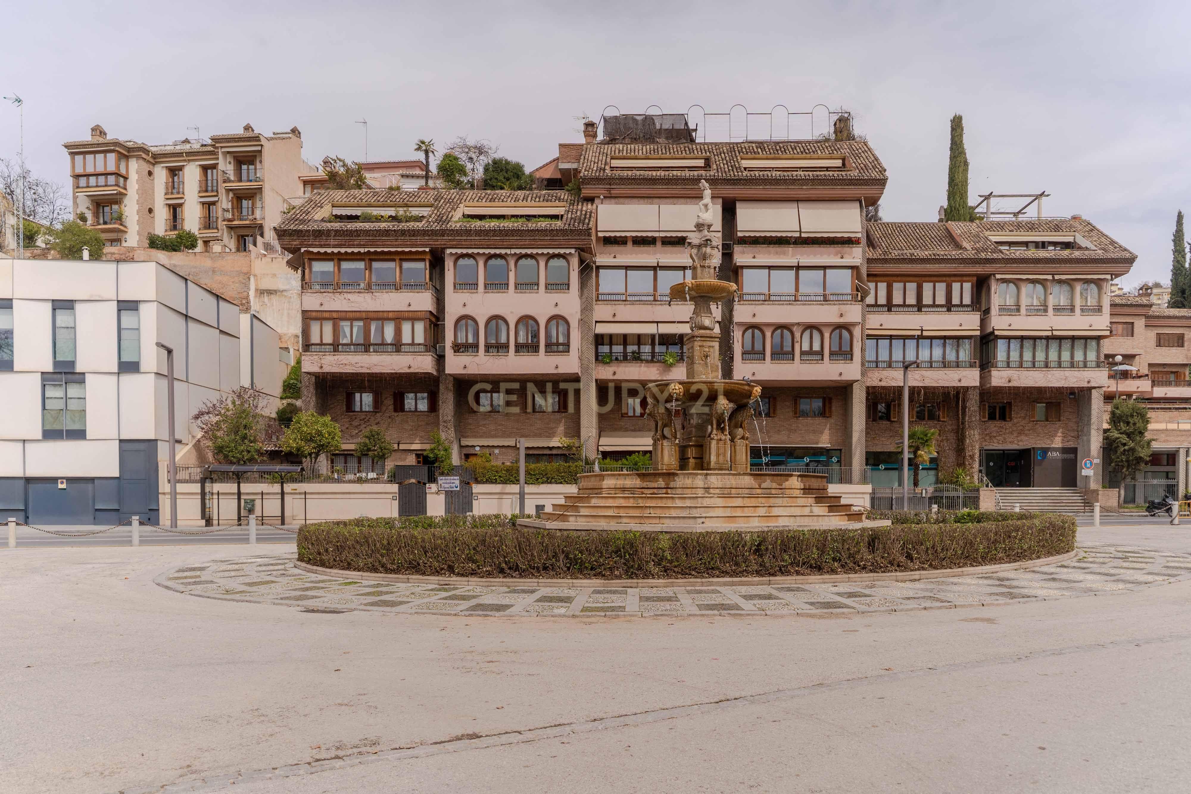 Exterior view of Duplex for sale in  Granada Capital  with Air Conditioner, Private garden and Storage room