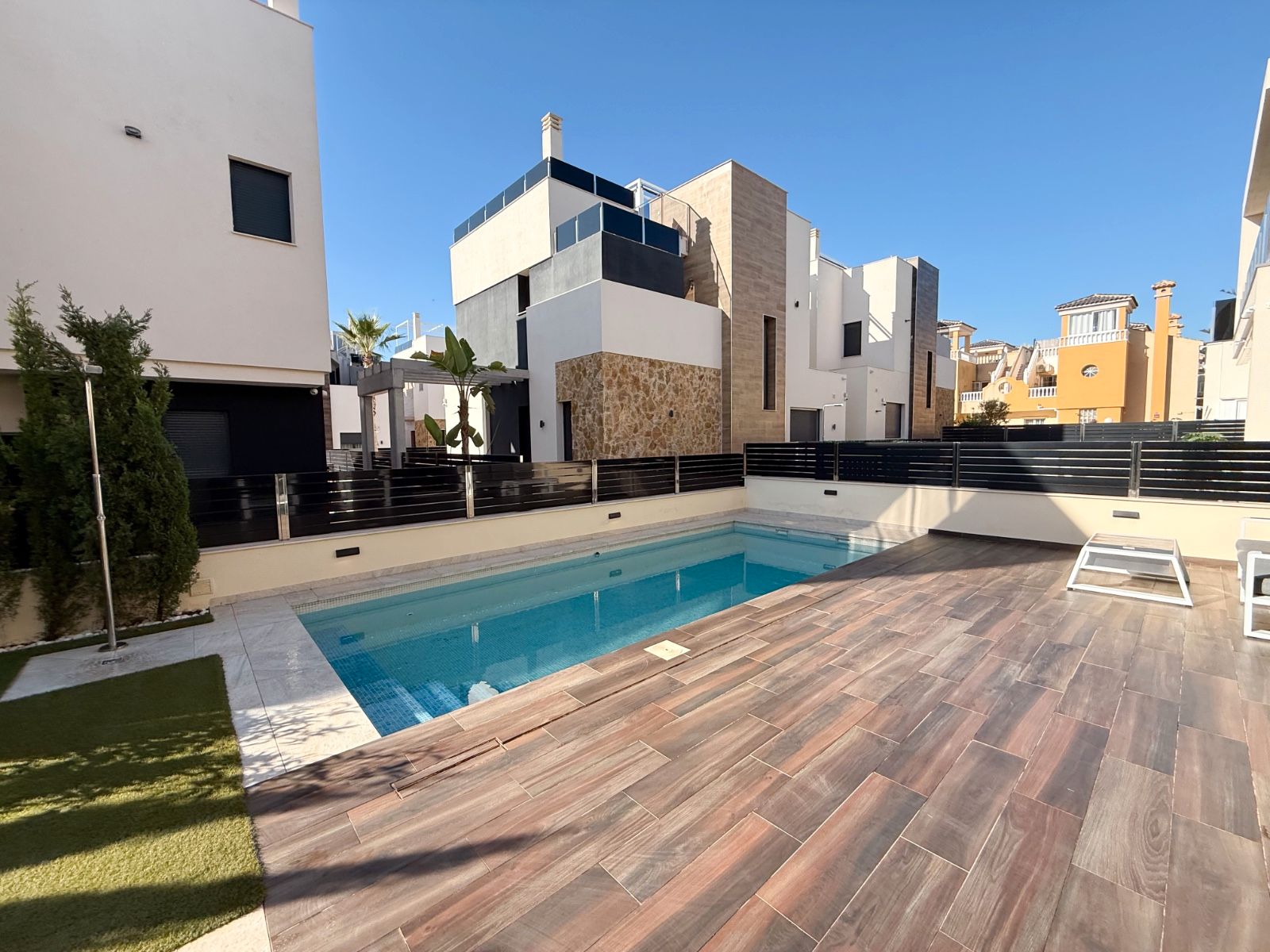 Piscina de Casa o xalet de lloguer en Orihuela amb Jardí privat, Terrassa i Piscina