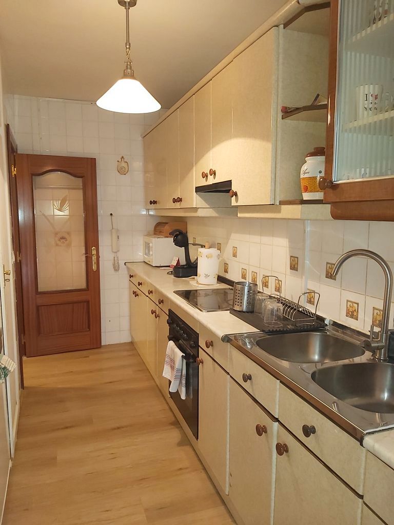 Cuina de Pis en venda en Móstoles amb Calefacció, Parquet i Terrassa
