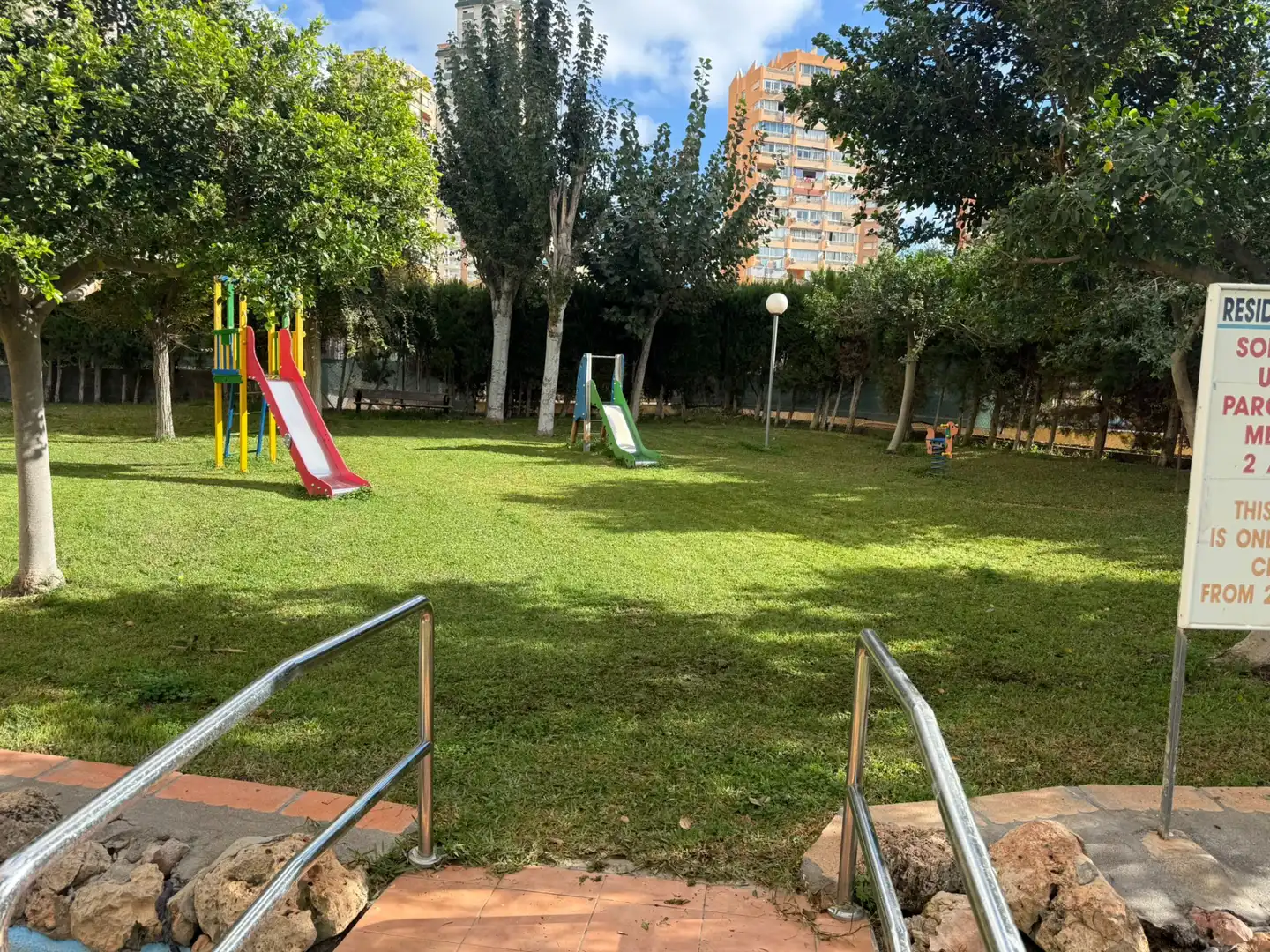 Jardín de Apartamento en venta en Benidorm con Aire acondicionado, Jardín privado y Amueblado