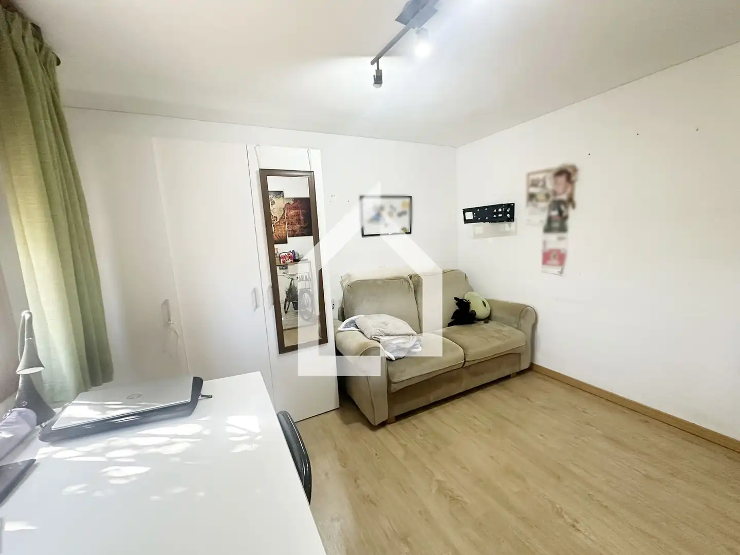 Sala d'estar de Casa o xalet en venda en San Vicente del Raspeig / Sant Vicent del Raspeig amb Jardí privat, Terrassa i Piscina