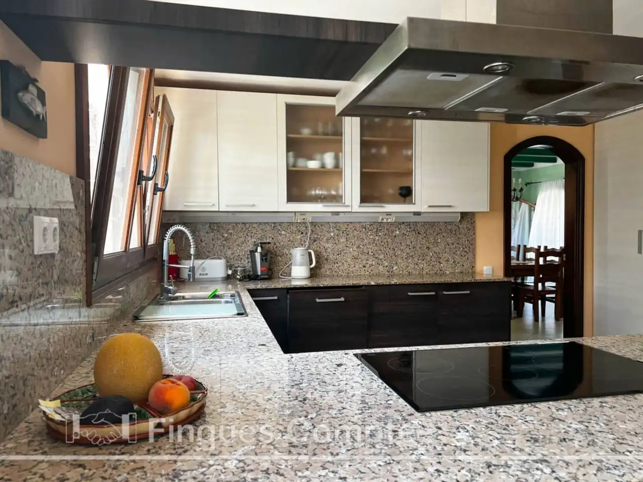 Cocina de Casa o chalet en venta en Roda de Berà con Jardín privado, Terraza y Piscina