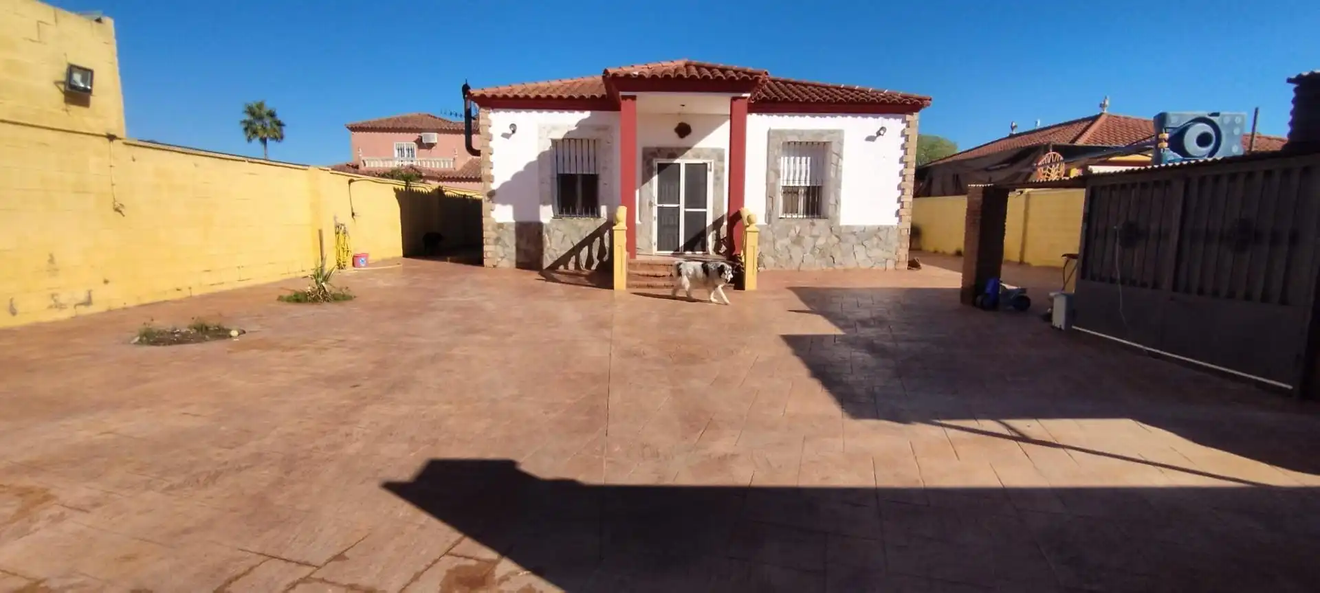 Exterior view of Houses for sale in Carmona  with Air Conditioner, Heating and Swimming Pool