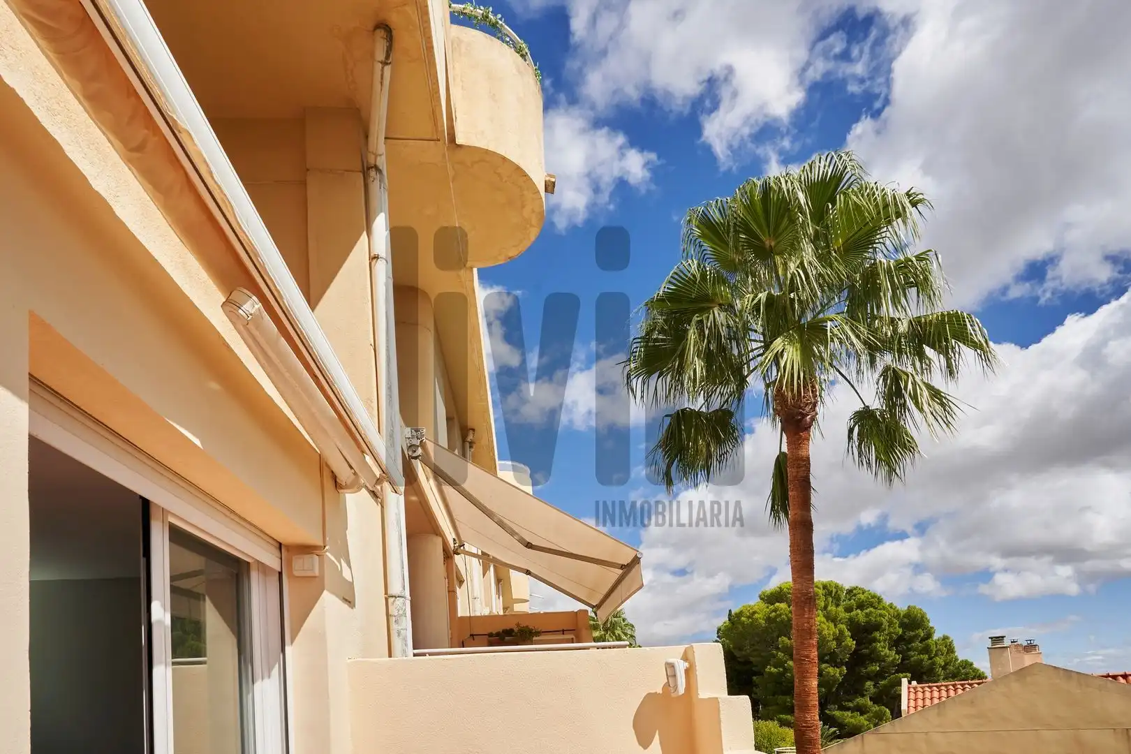 Exterior view of Houses for sale in Jaén  with Air Conditioner, Heating and Terrace