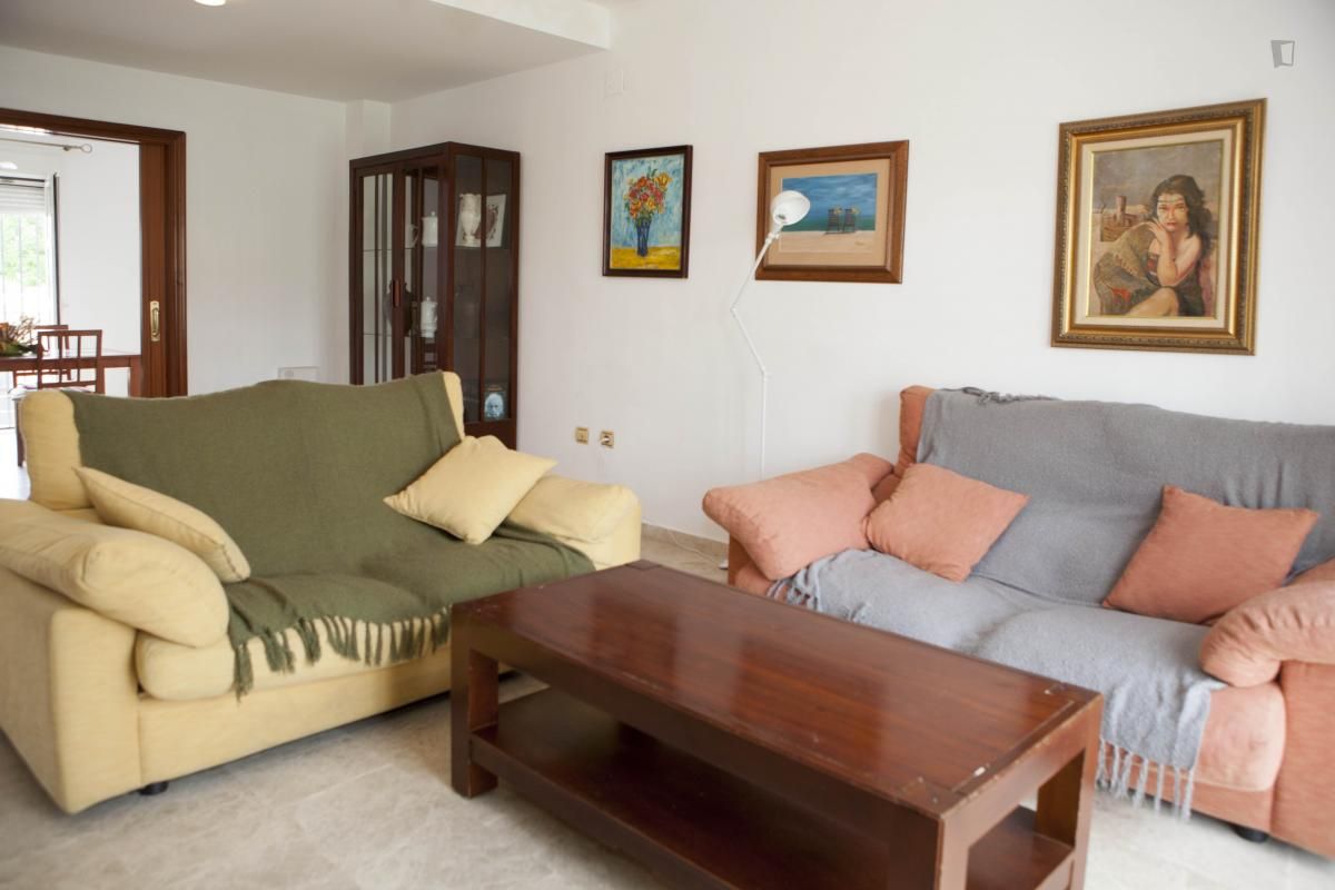 House or chalet to rent in Puertas del sur - Guadabajaque