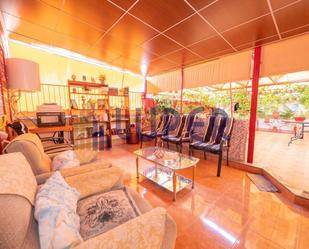 Living room of House or chalet for sale in San Vicente del Raspeig / Sant Vicent del Raspeig  with Air Conditioner and Balcony