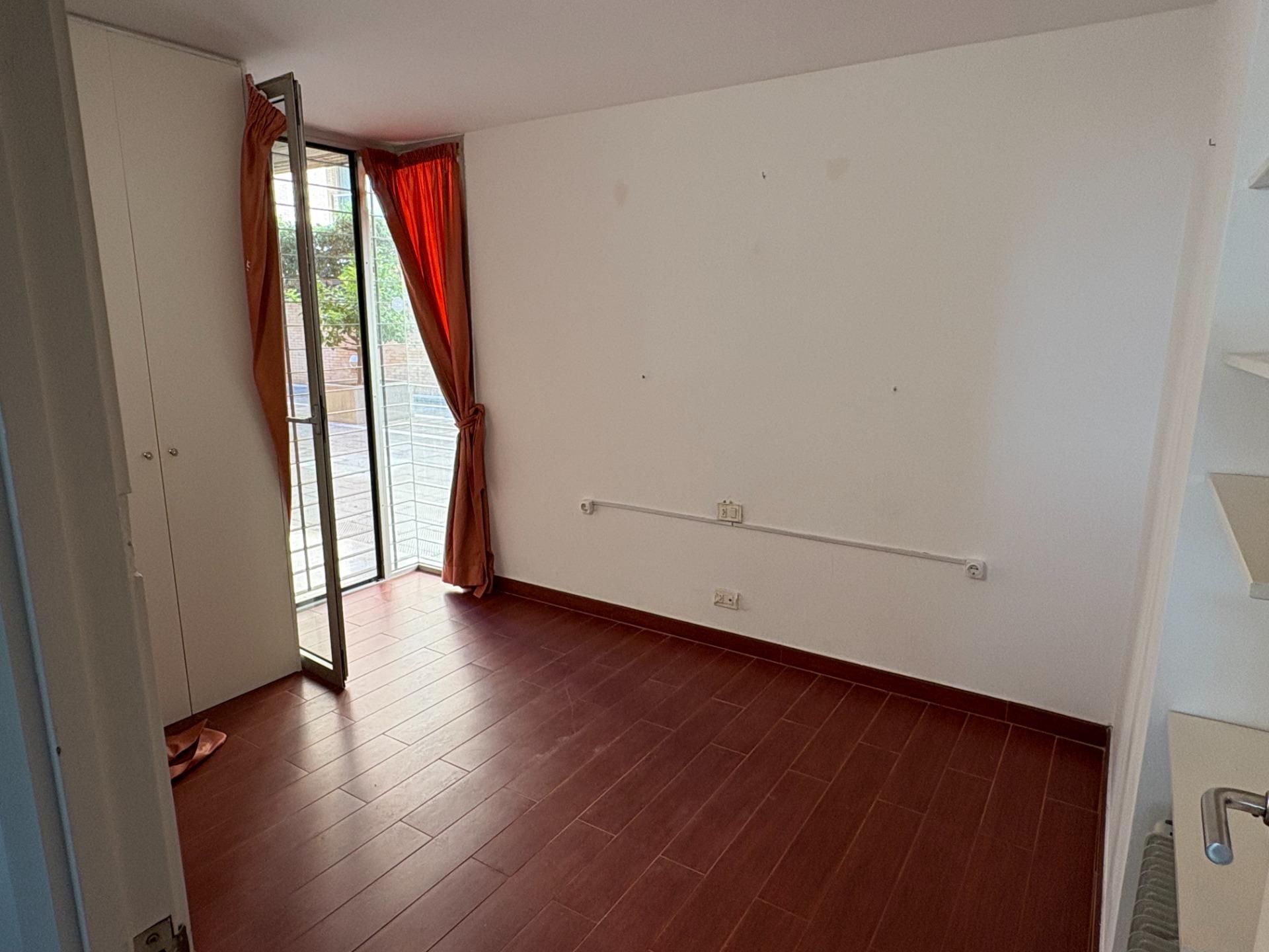 Piso en venta en  Barcelona Capital con Aire acondicionado, Calefacción y Jardín privado