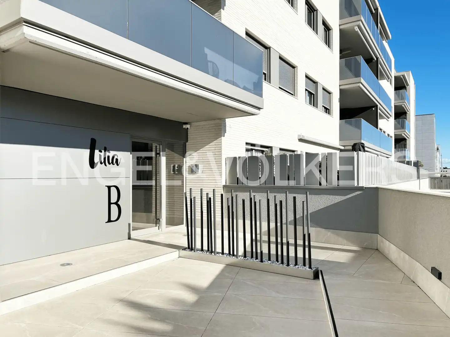 Vista exterior de Dúplex en venda en Lleida amb Aire condicionat, Calefacció i Jardí privat