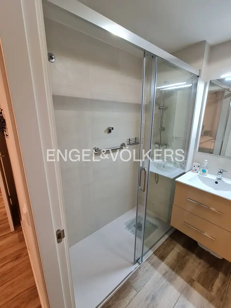 Bathroom of Flat for rent in Alboraya  with Air Conditioner, Heating and Parquet flooring