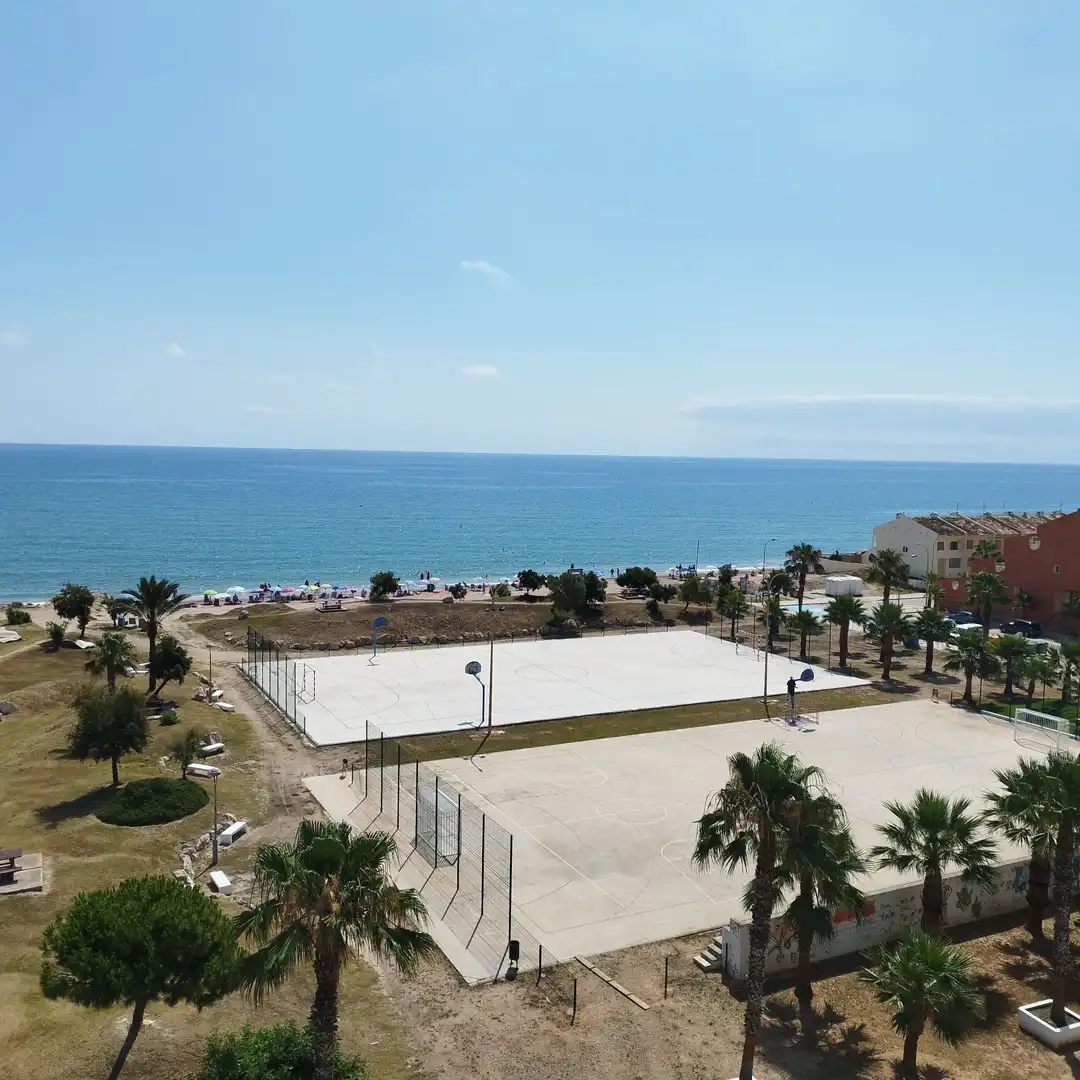 Vista exterior de Piso en venta en Tavernes de la Valldigna con Piscina comunitaria