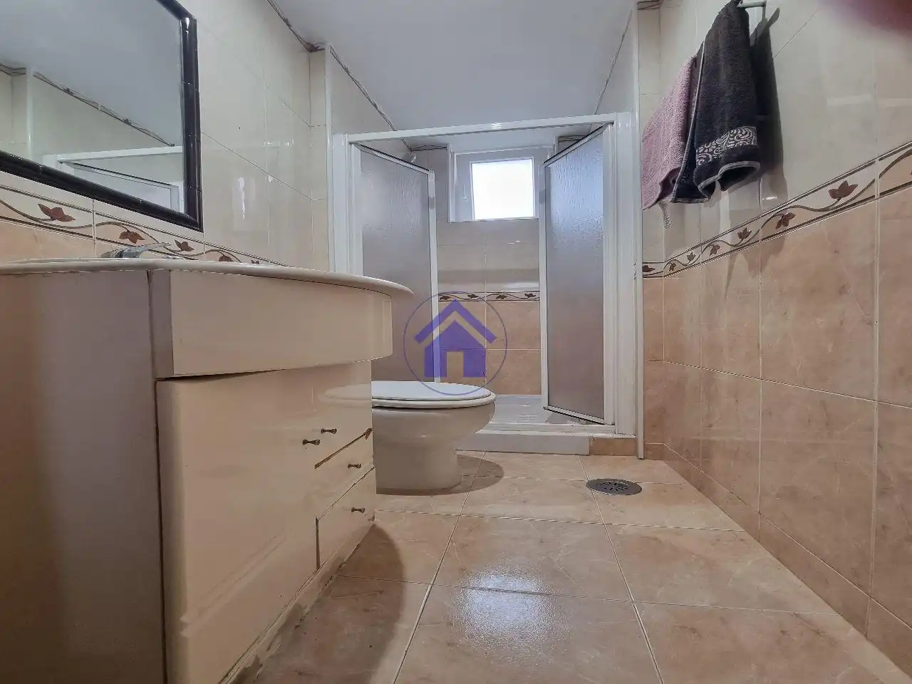 Baño de Apartamento de alquiler en Vigo  con Calefacción y Amueblado