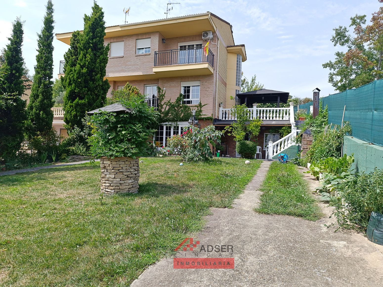 Garden of Single-family semi-detached for sale in Albelda de Iregua  with Air Conditioner, Heating and Private garden