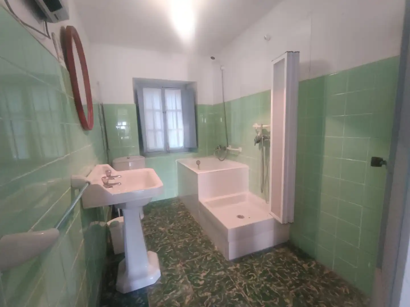 Baño de Casa o chalet en venta en Penagos con Jardín privado, Terraza y Amueblado