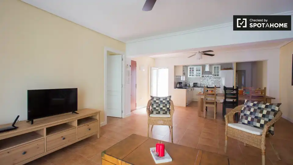 Wohnung mit Terrasse zur Miete in Quatre Carreres, imagen 5