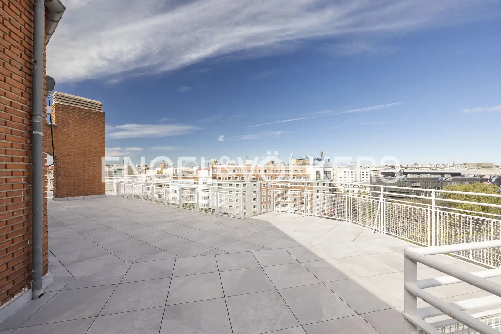 Terrassa de Àtic de lloguer en Madrid amb Aire condicionat, Calefacció i Terrassa