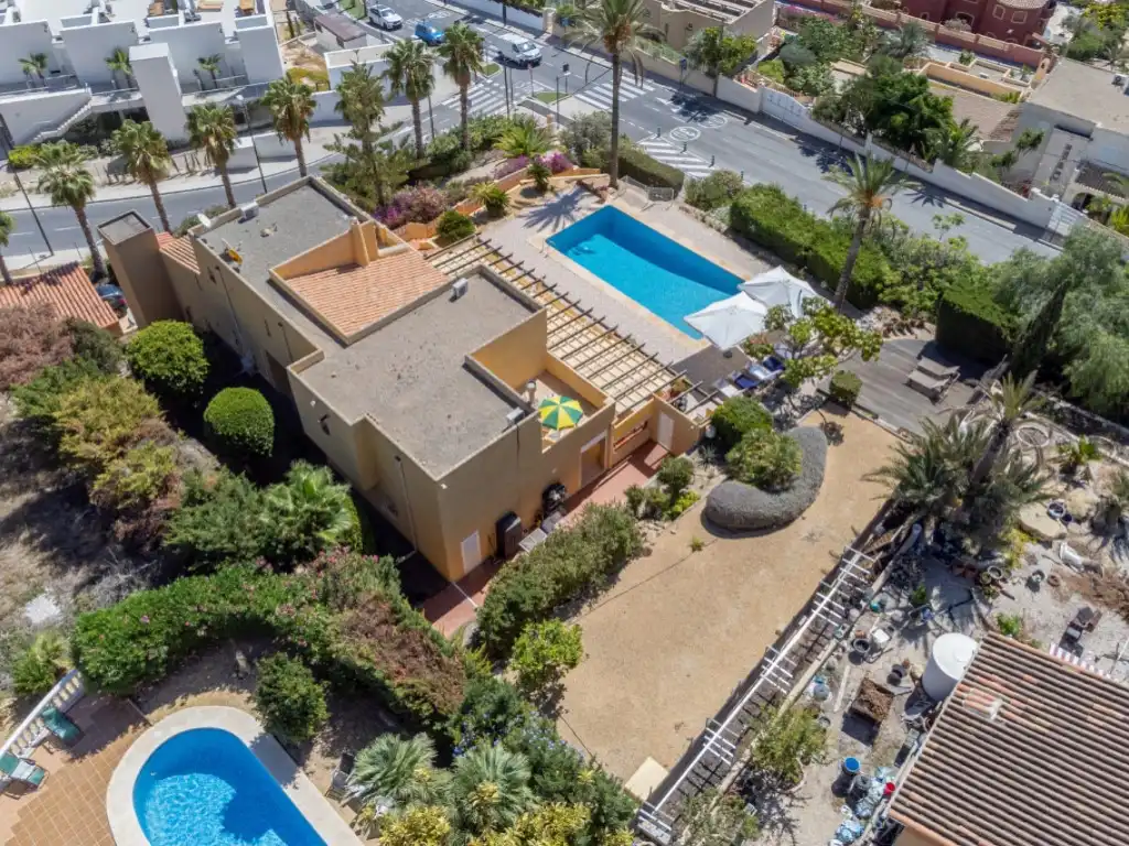 Houses for sale in Avenida Europa, Poble Nou - Montiboli