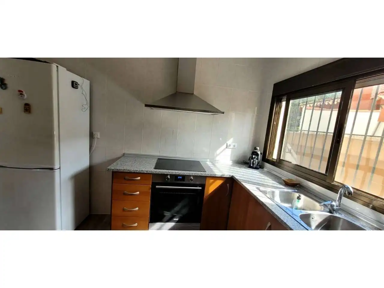 Kitchen of Houses for sale in Sanlúcar de Barrameda  with Air Conditioner and Terrace