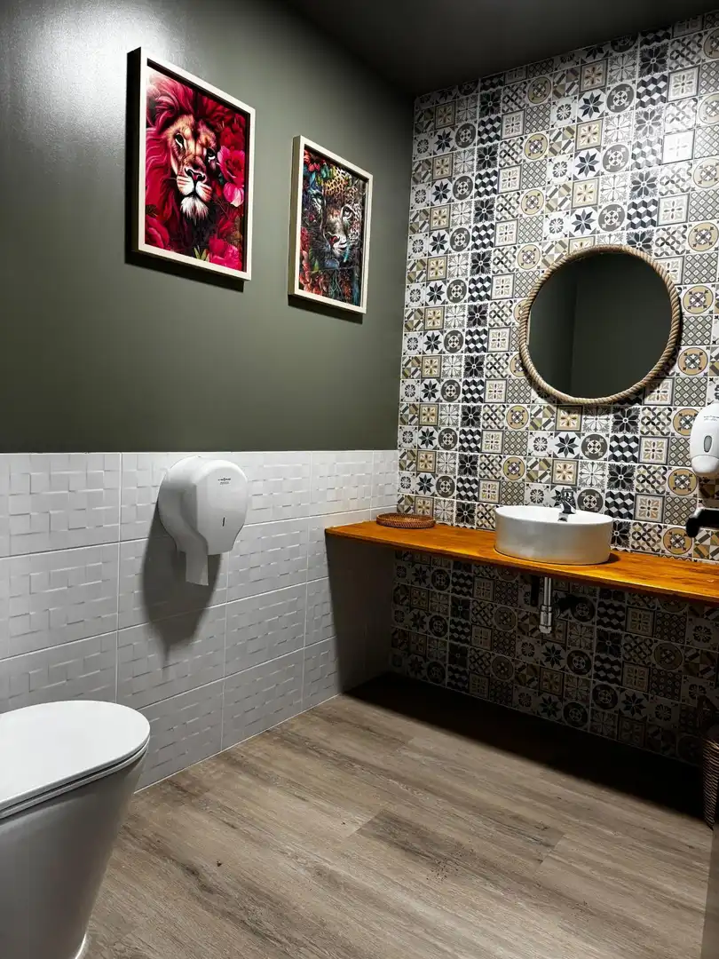 Baño de Local de alquiler en Mojácar con Aire acondicionado y Terraza