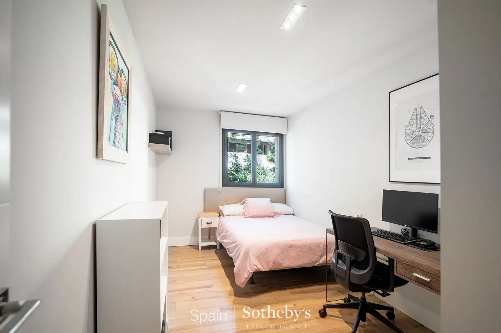Habitación de Apartamento en venta en Las Rozas de Madrid con Aire acondicionado, Calefacción y Jardín privado