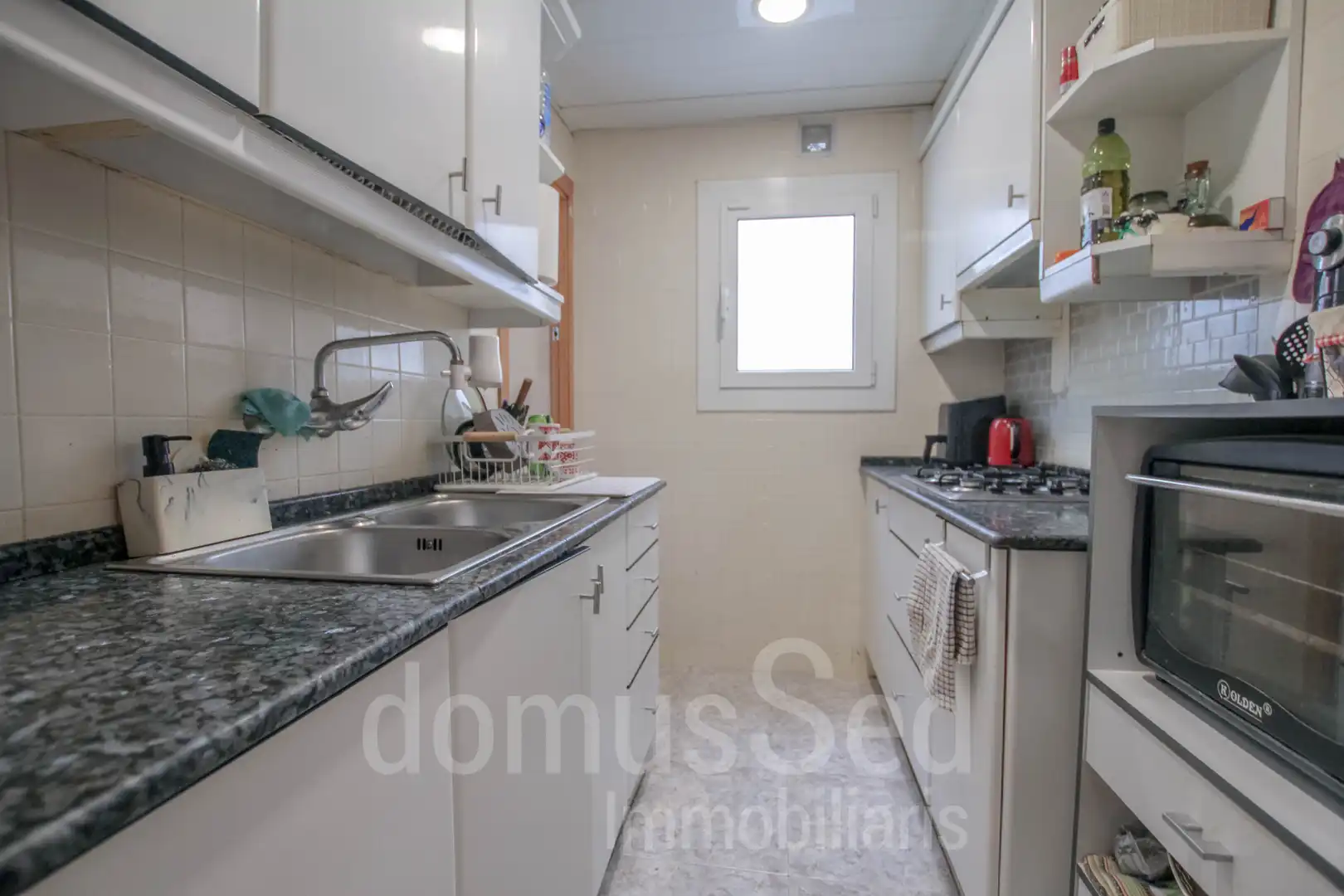 Kitchen of Flat for rent in El Masnou  with Air Conditioner, Heating and Terrace