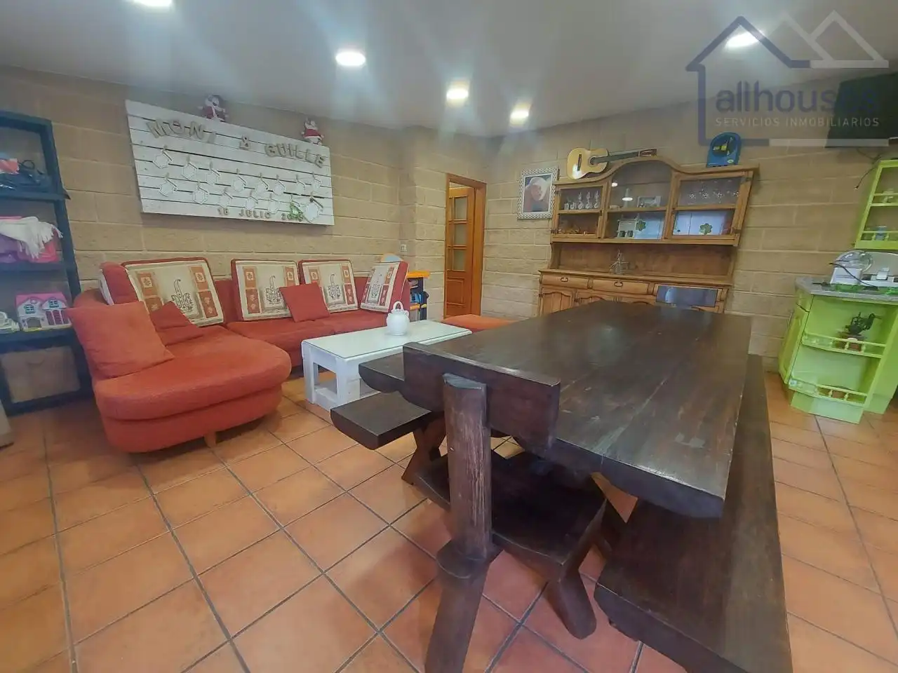 Casa o chalet de alquiler en Vigo  con Calefacción, Jardín privado y Trastero
