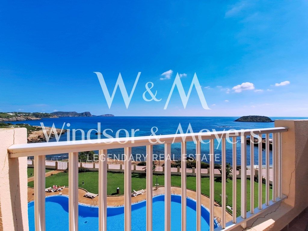 Exterior view of Flat for sale in Santa Eulària des Riu  with Air Conditioner, Furnished and Microwave