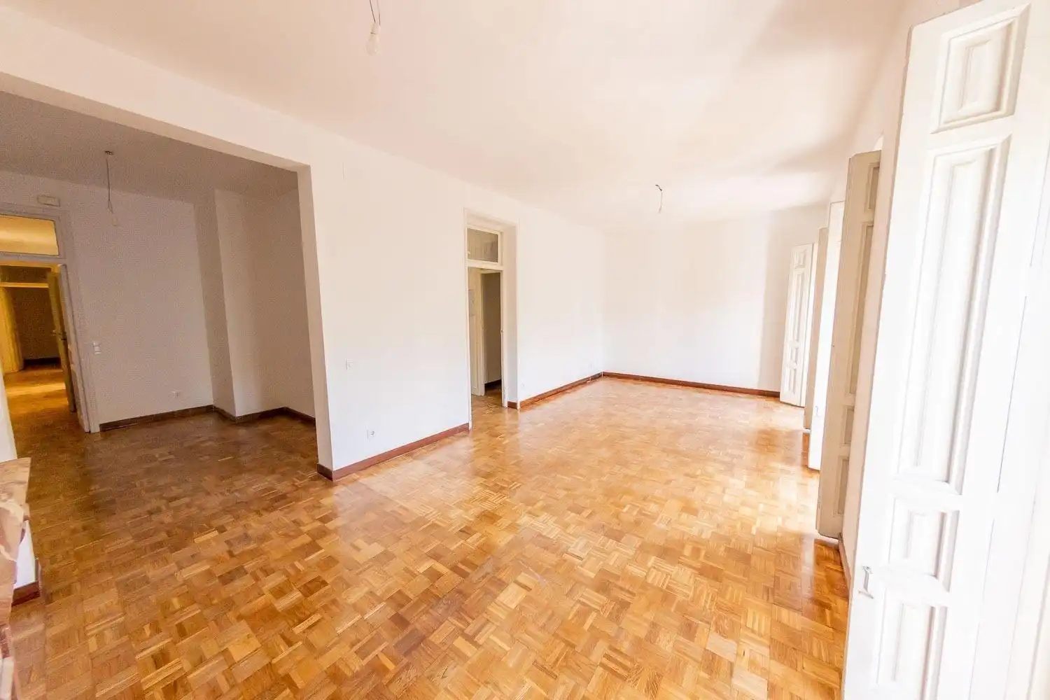 Wohnzimmer von Wohnungen zum Verkauf in Madrid mit Heizung und Balkon