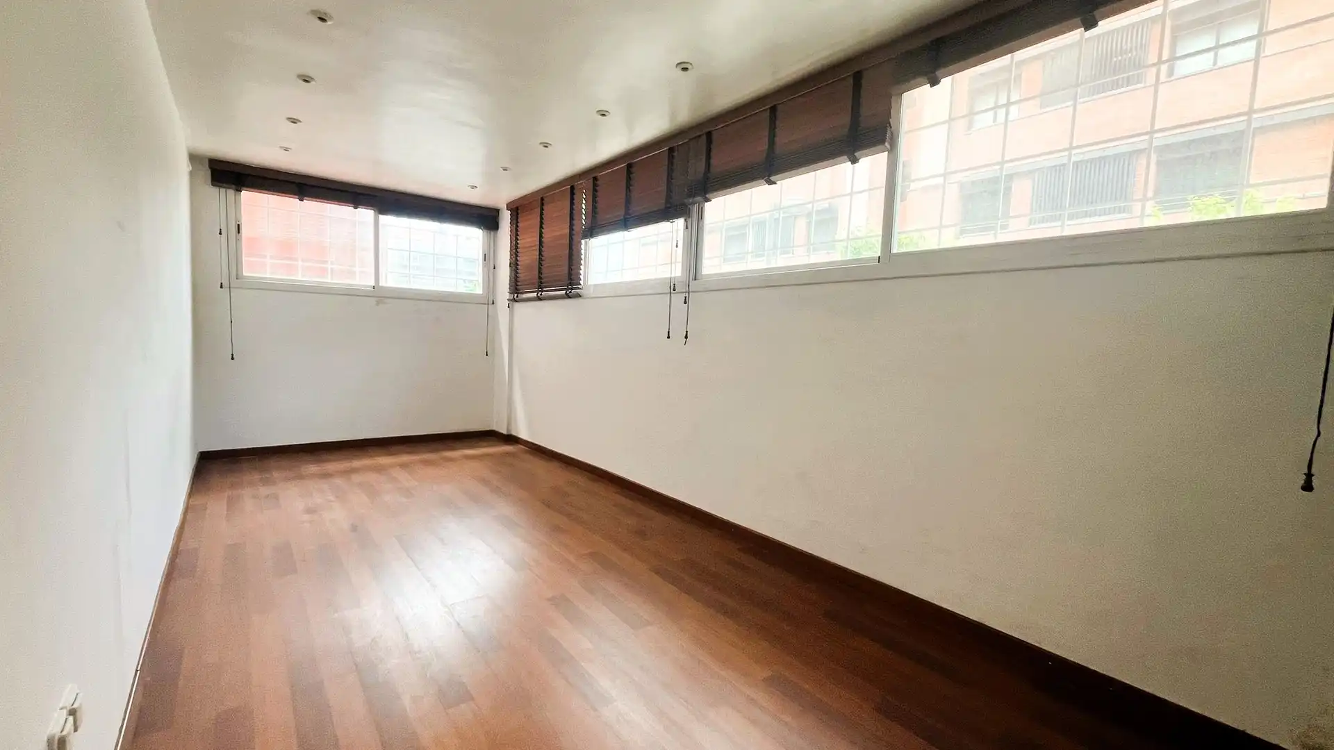 Office for sale in Sant Joan Despí  with Storage room