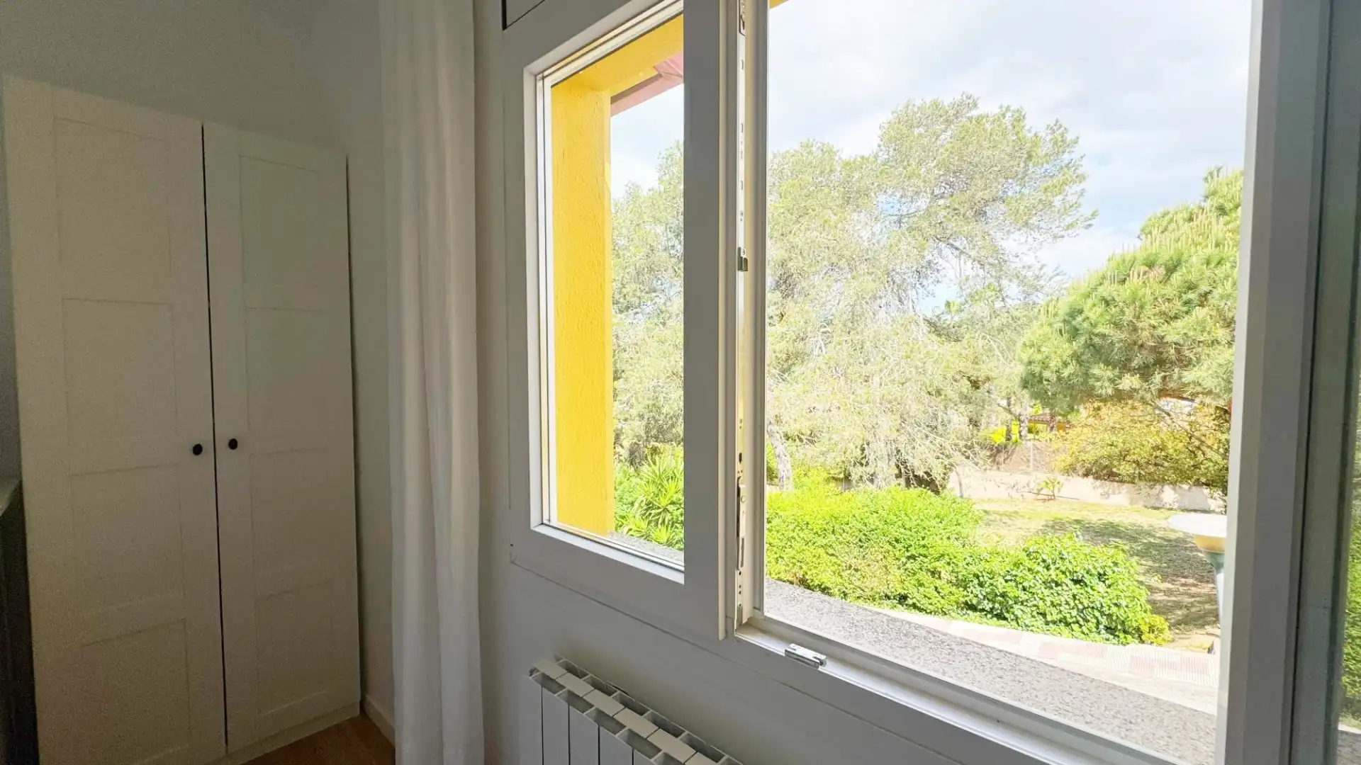 Houses for sale in Carrer Avellaners, Mas Romeu