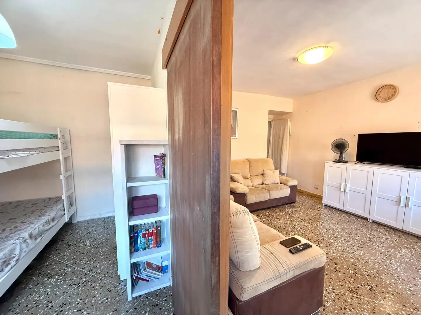 Sala d'estar de Pis en venda en Valencia amb Aire condicionat i Balcó