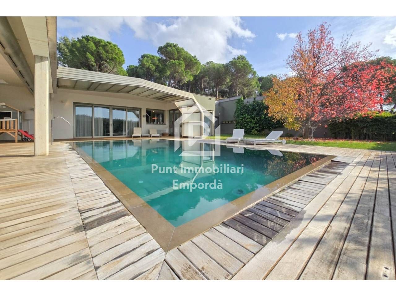 Piscina de Casa o chalet en venta en La Jonquera con Aire acondicionado, Calefacción y Jardín privado